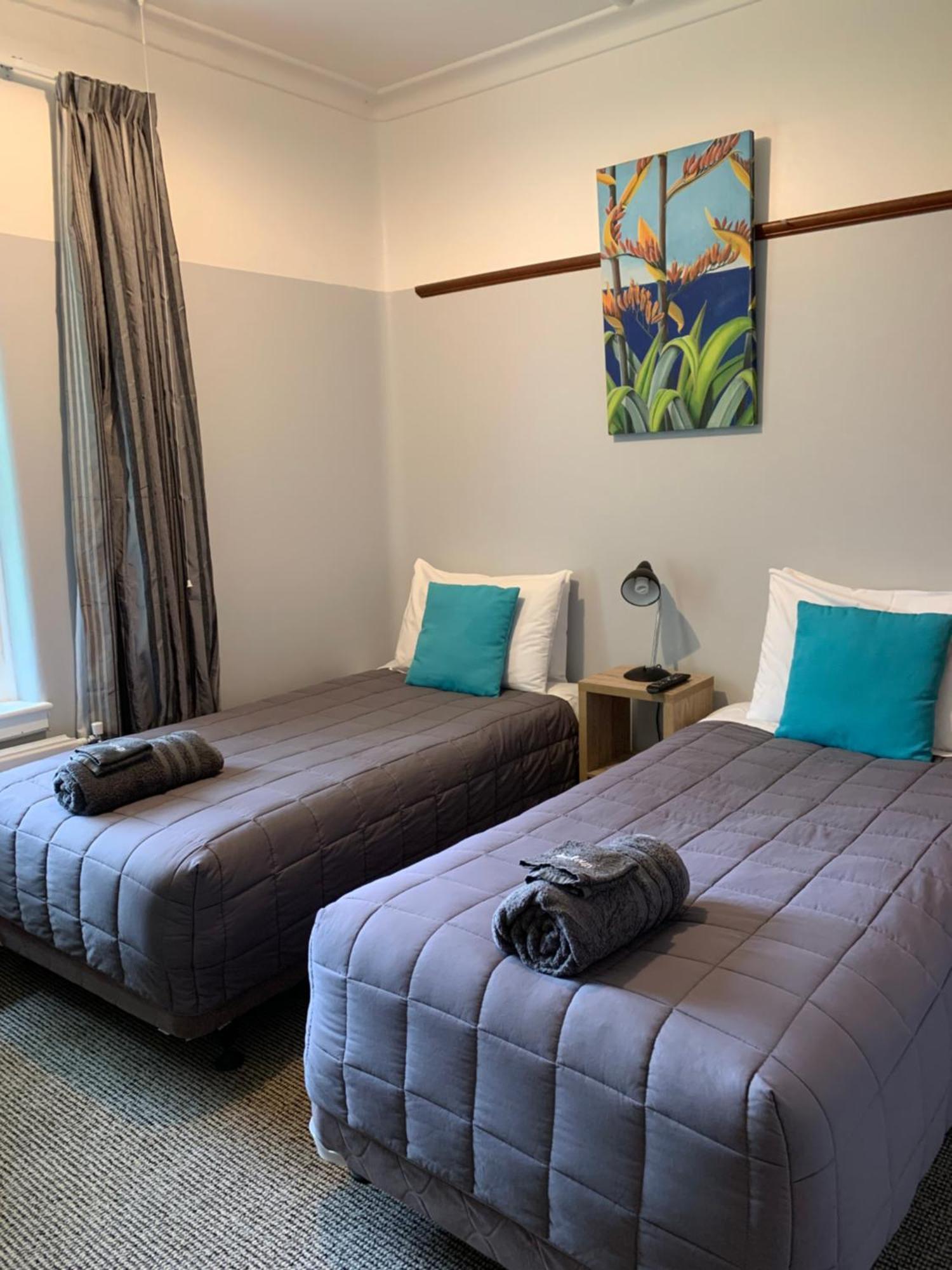 Thomas'S Catlins Lodge And Camp Ground โอวากะ ภายนอก รูปภาพ